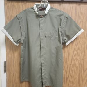 Sergio Valente Vintage Men's Button Down Short Sleeves Shirt Size M. New without